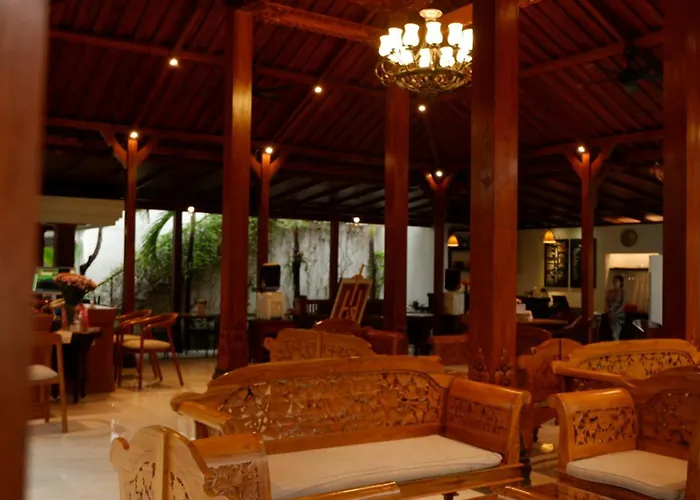 Swastika 3* Sanur (Bali)