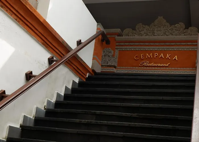Swastika Hotel 3*