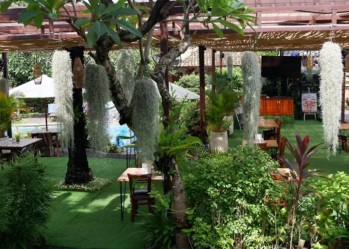 Hotel Swastika 3*