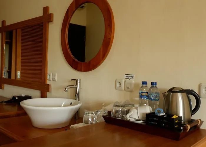 Swastika Hotel